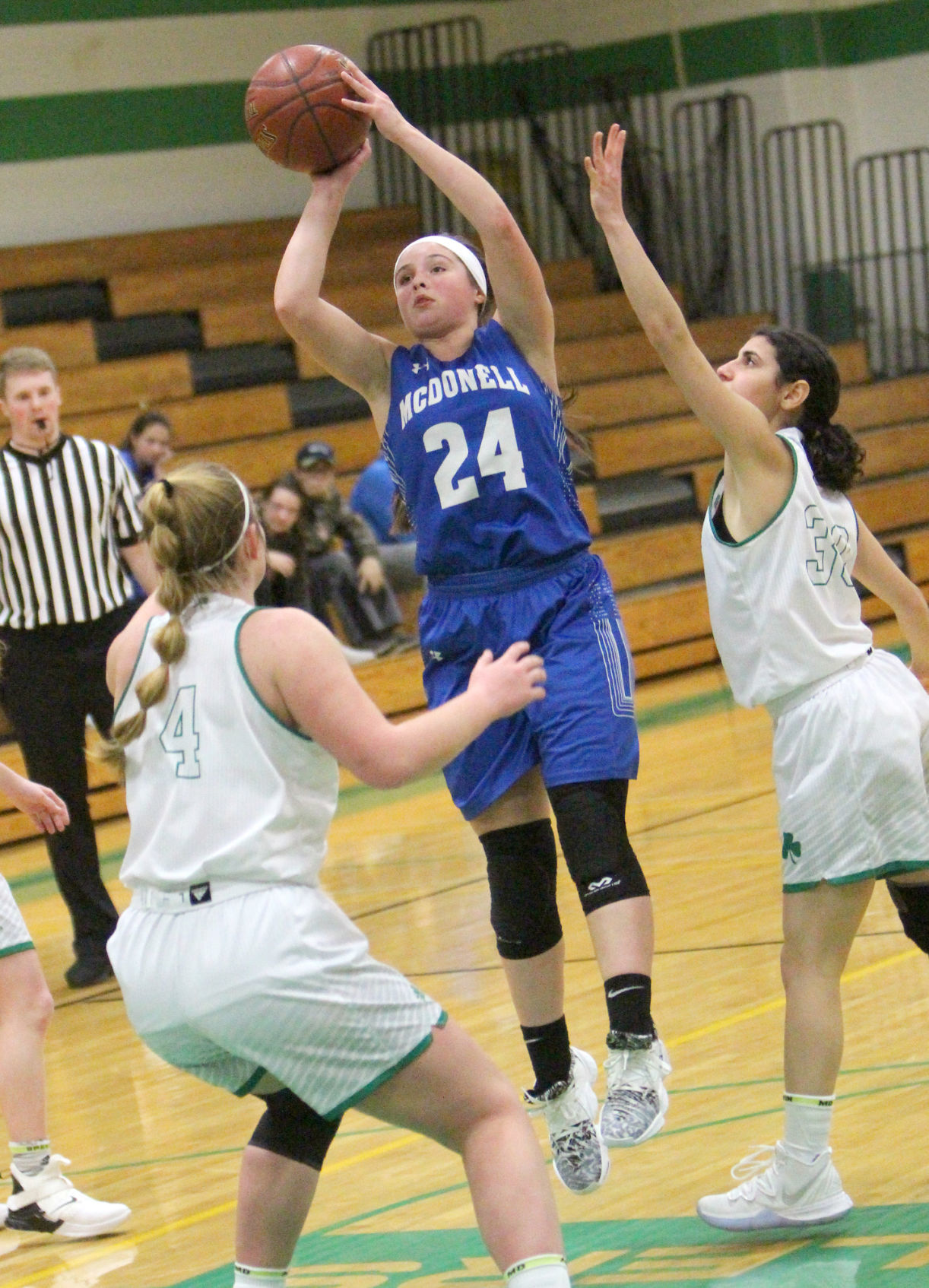 McDonell girls basketball at Eau Claire Regis 1-9-20
